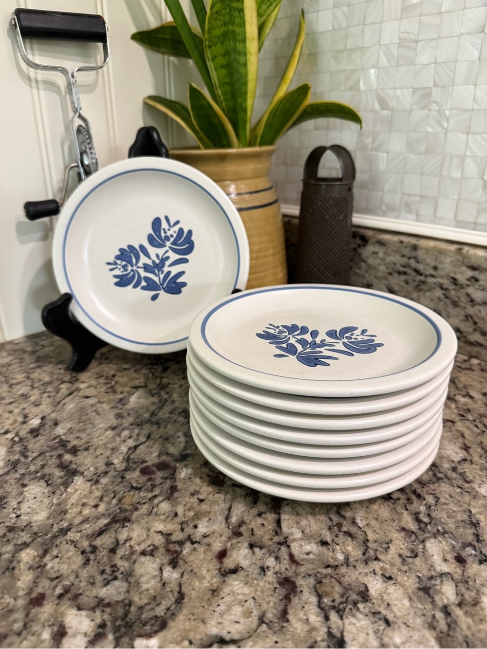 Vtg Pfaltzgraff Yorktowne Yorktown Bread Dessert Plates - Set of 9